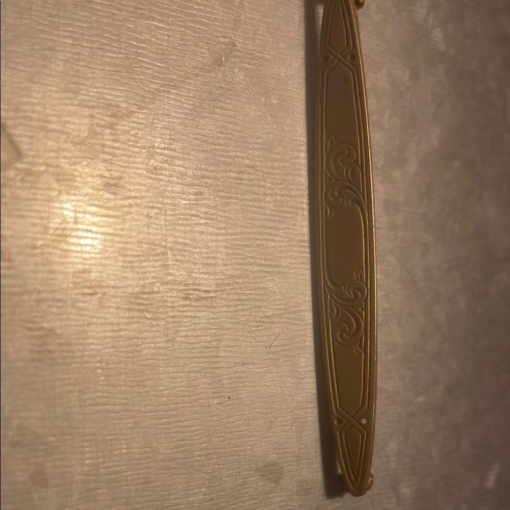 Elegant Gold Hair Clip